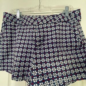 Stylish Geometric Patterned Women's Shorts size 6
